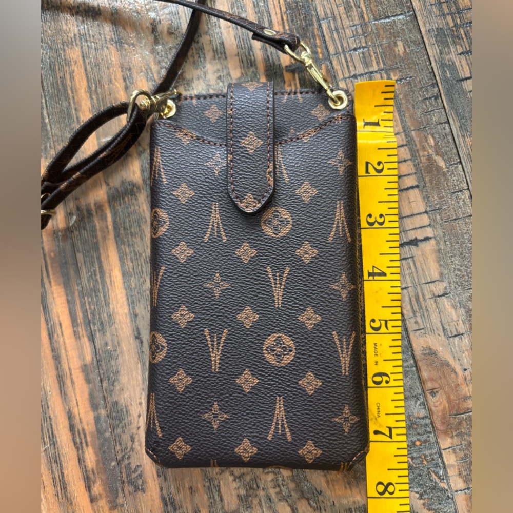 Crossbody Phone Bag - Picture 7 of 9